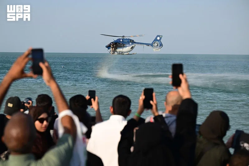 Naval Forces Stage Air and Sea Shows on Al-Khobar Waterfront for National Day