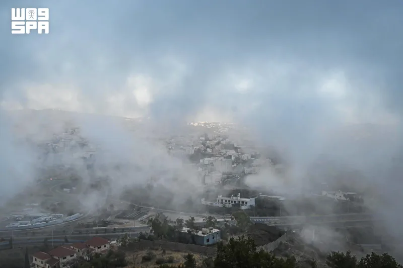 El-Baha'da sonbahar sisi doğanın güzelliğini ortaya çıkardı