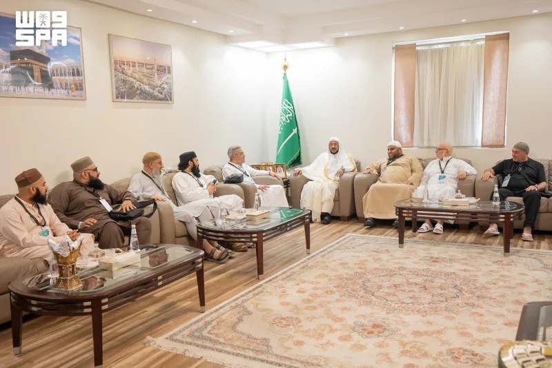 وزیر امور اسلامی در منا: اعتدال و تسامح باید در گفتار و عمل دعوت جاری باشد