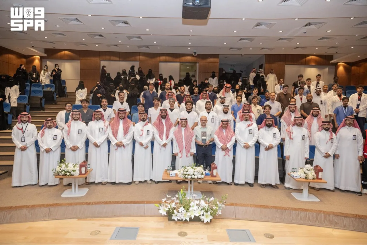 افتتاح عيادات للعلاج الطبيعي في شطر الطالبات بجامعة نجران