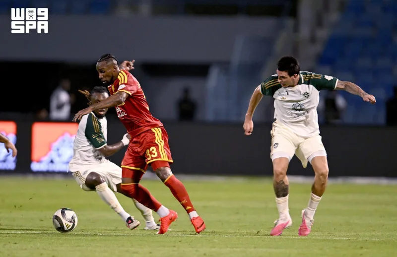 القادسية يهزم الأهلي 3-2 في الدمام ويصعد إلى الوصافة