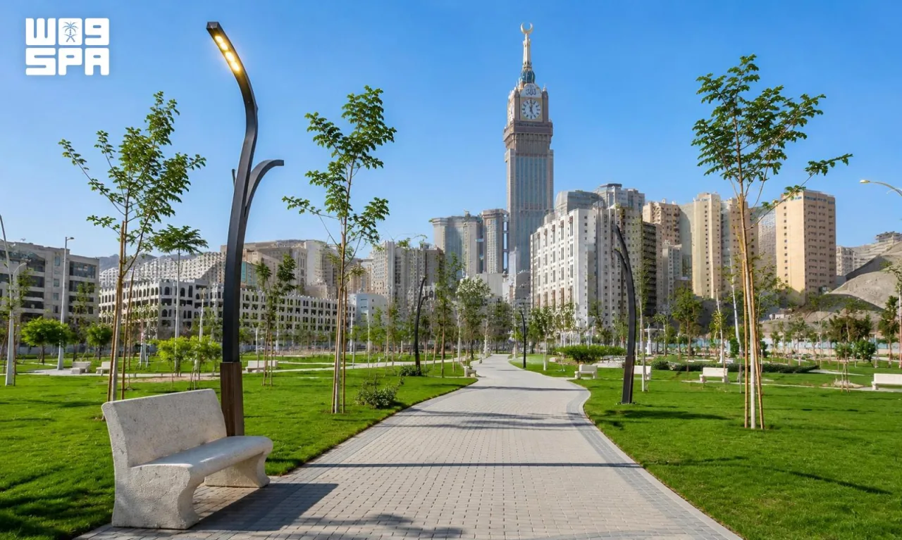 290 حديقة و10 ممرات مشاة.. مكة المكرمة توسع رقعتها الخضراء لتلطيف الأجواء