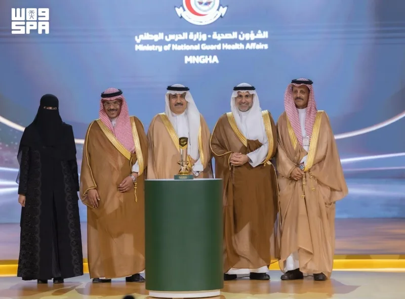 الجلاجل يكرّم الفائزين في ستة مسارات بالدورة الثامنة من جائزة «أداء الصحة»