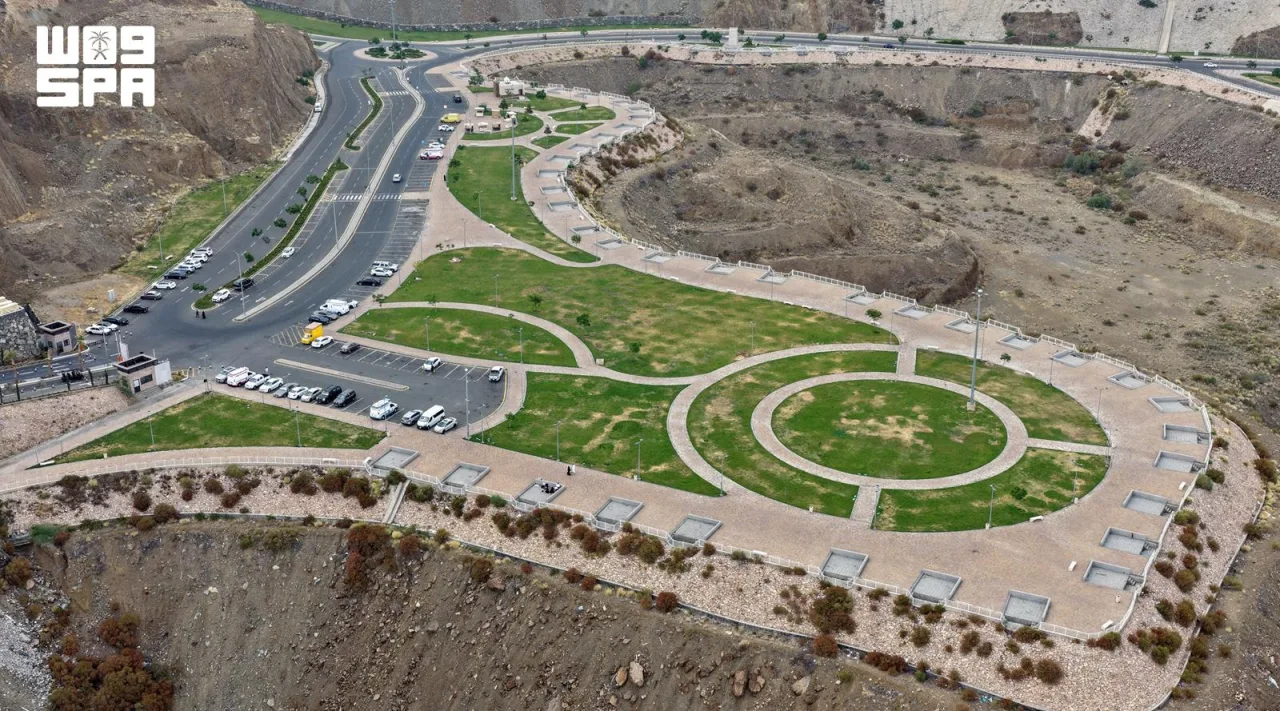 1,500-Strong Team Prepares Aseer's 671 Parks and Roads for Summer Rush