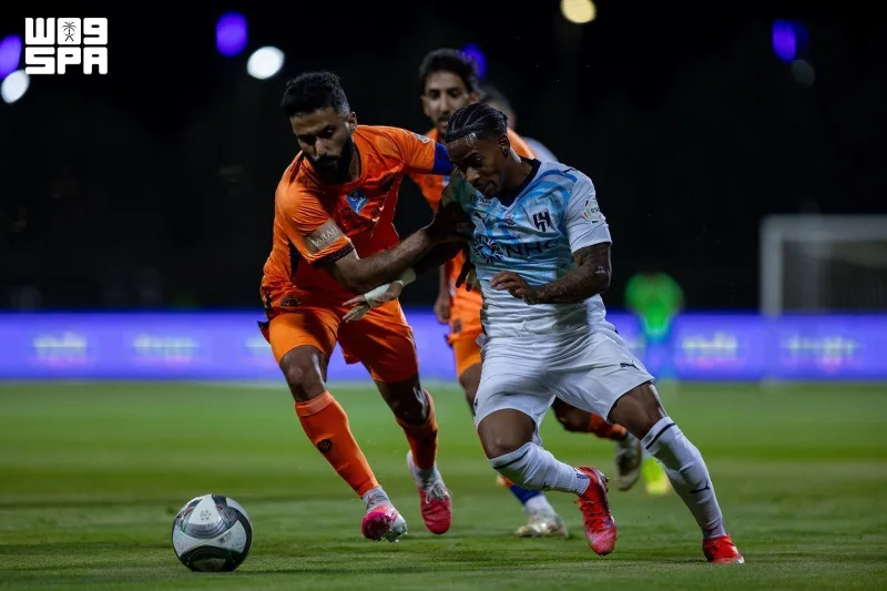 Al Hilal Beat Al-Fayha 3-0 to Go Top, at Least for Now