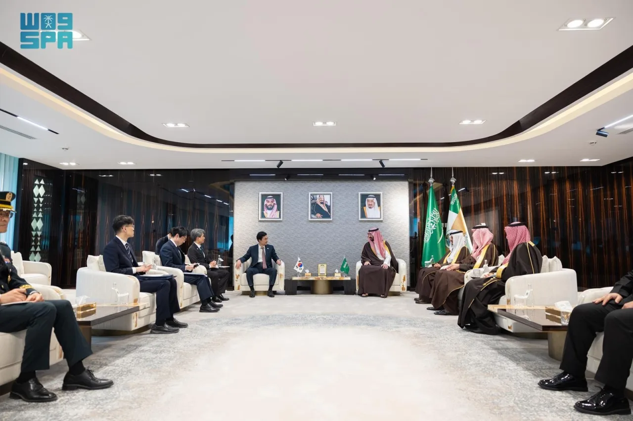 Riyad : le prince Abdullah bin Bandar s’entretient avec le général russe Viktor Zolotov