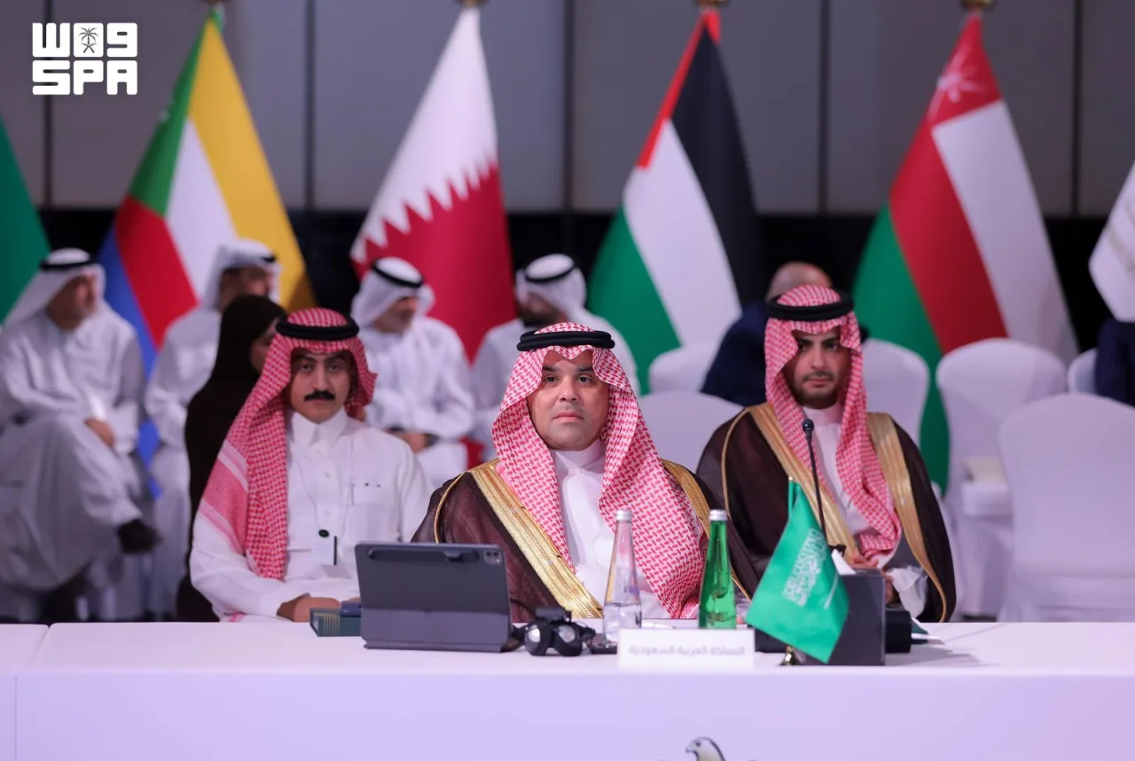 Abou Dhabi : Khalid Bawazier conduit la délégation saoudienne au Conseil des ministres arabes des Finances