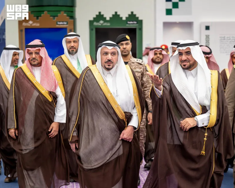أمير القصيم يكرّم فرق التميز في احتفال جامعة القصيم باليوم الوطني