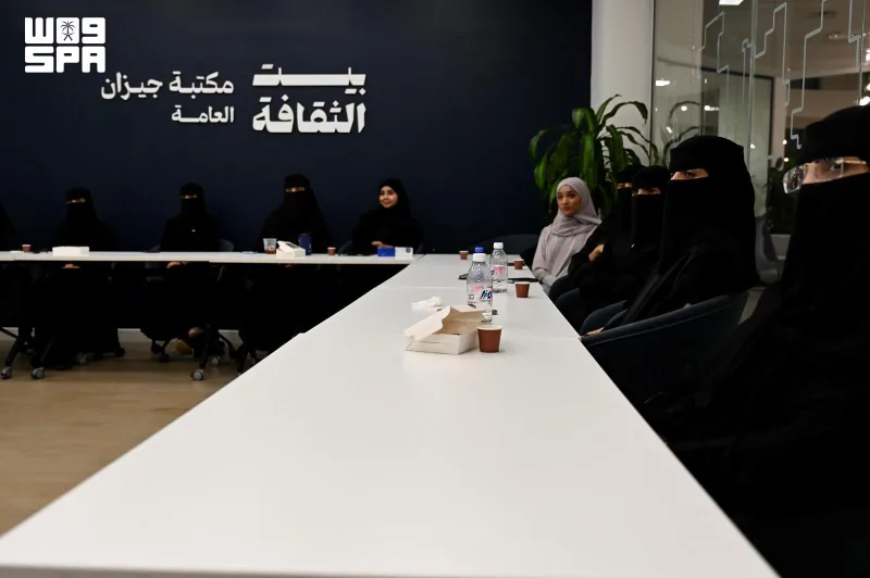 من "الرجحة" إلى "الخُمرة".. ورشة في جيزان توثق الفلكلور الغنائي النسائي