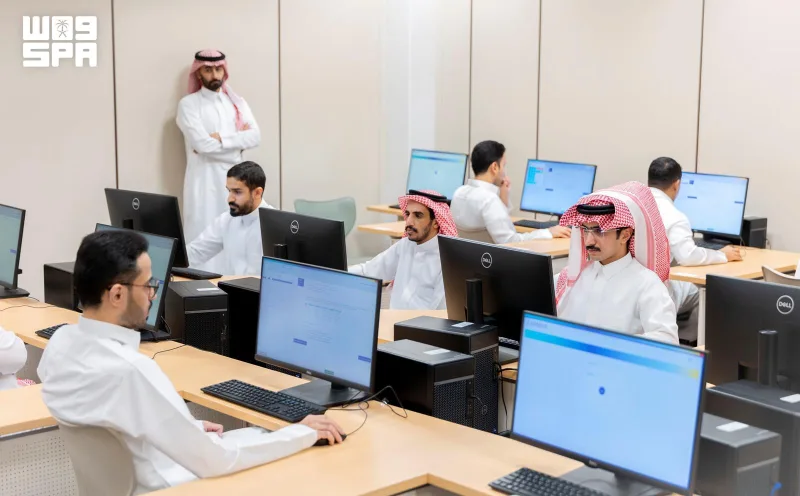 أكثر من 150 متقدمًا يخوضون اختبارات "سدايا" لنيل شارات محترفي الذكاء الاصطناعي