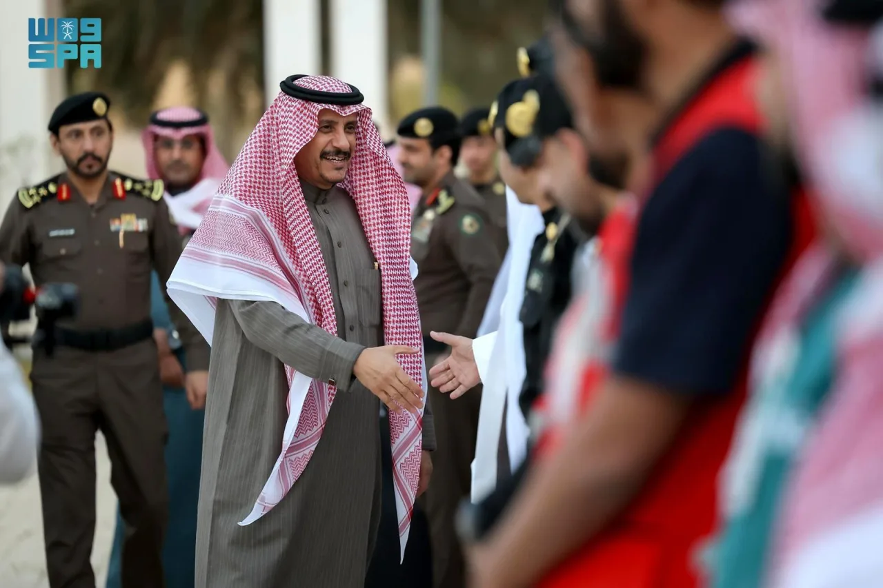 إفطار جماعي في حفر الباطن تكريمًا للمراقبين والعاملين الميدانيين