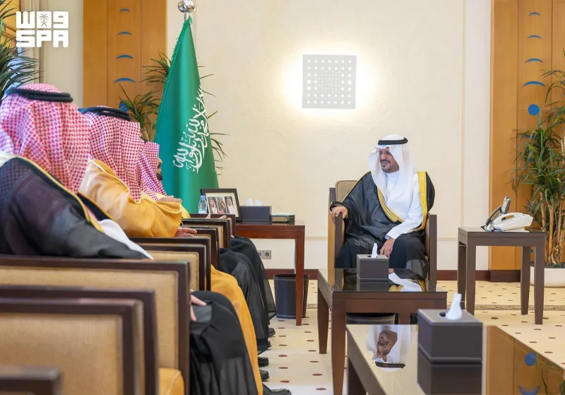 نائب أمير القصيم يتسلم نتائج الدورة الخامسة لمسابقة المشيقح الأدبية