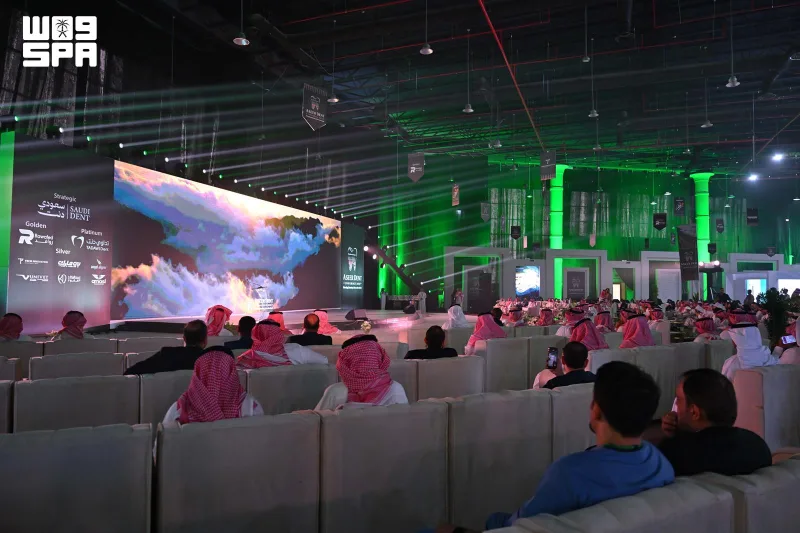 زراعة الأسنان الفورية تتصدر اليوم الأول من «عسير دنت 2026» بخميس مشيط