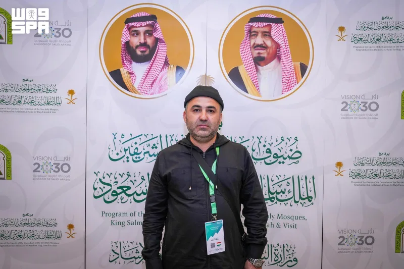 معتمرون من باكستان وطاجيكستان وبنغلاديش يروون انطباعاتهم عن استقبالهم في المدينة المنورة