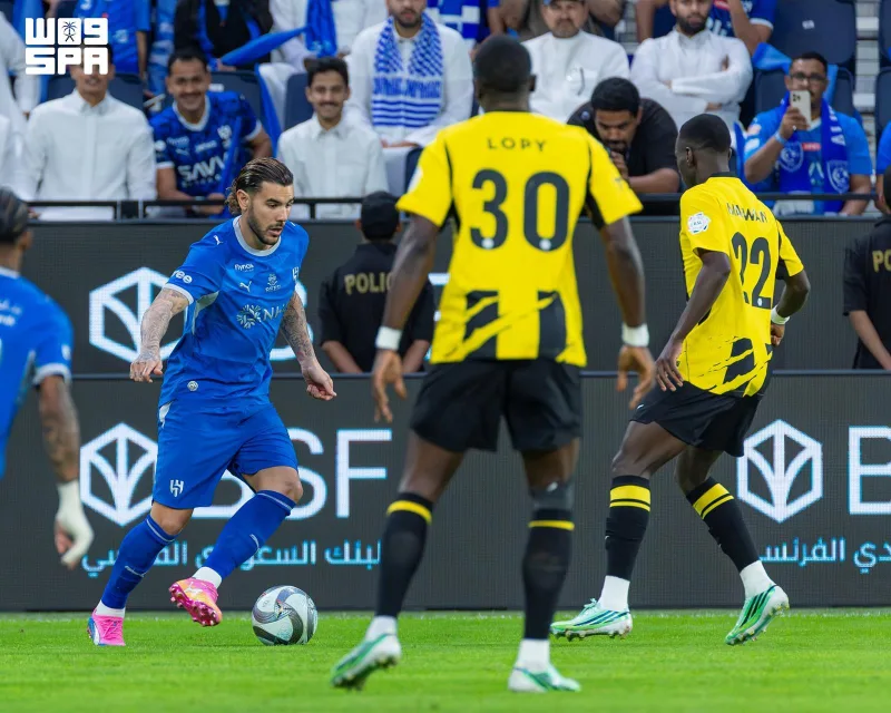 الهلال در دیدار حساس هفته هشتم الاتحاد را ۳ بر ۲ شکست داد