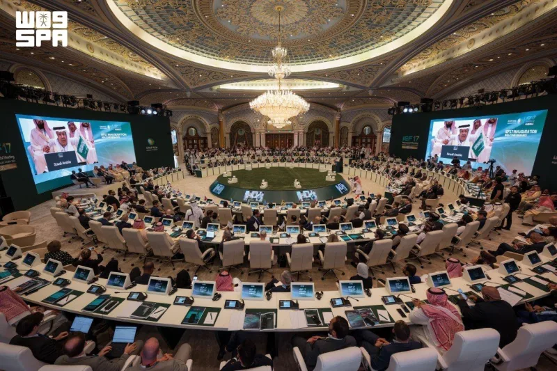 حضور قياسي في ختام مؤتمر البترول العالمي الـ25 بالرياض: أكثر من 33 ألف زائر من 135 دولة