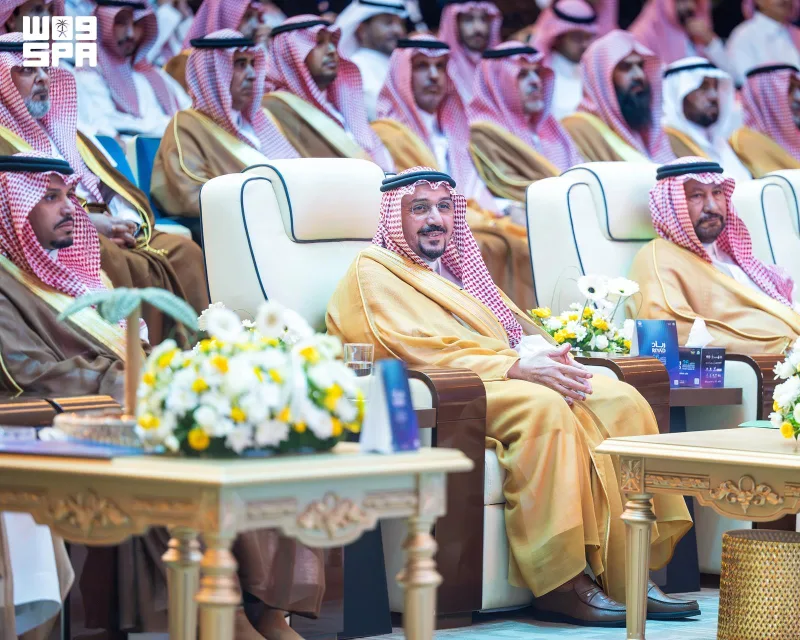 أمير القصيم يرعى "رياد 26": 45 اتفاقية و45 مشروعًا متأهلًا في الهاكاثون