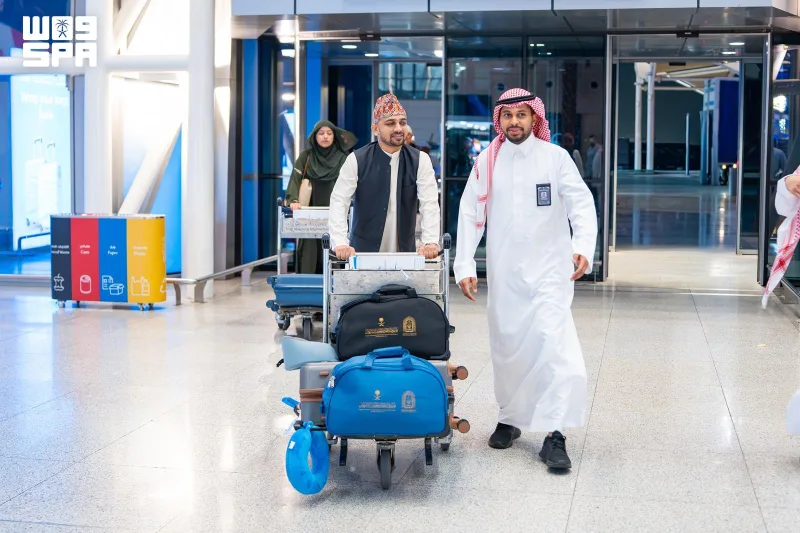 250 معتمرًا من 21 دولة يغادرون مكة المكرمة ضمن الدفعة الرابعة من برنامج خادم الحرمين الشريفين للعمرة