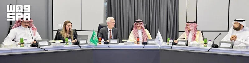 شلايشر من OECD: غرفة حالة التعليم والتدريب في المملكة نموذج تستفيد منه الدول الأخرى