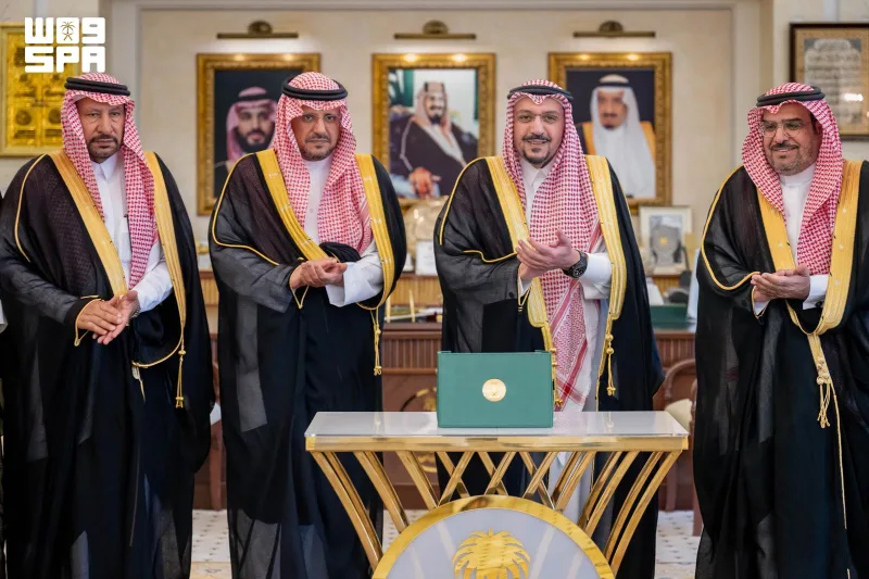 أمير القصيم يطلق منصة لتمكين المشاريع الخاصة المتعثرة وربط محطات الوقود بشركات تشغيل مؤهلة